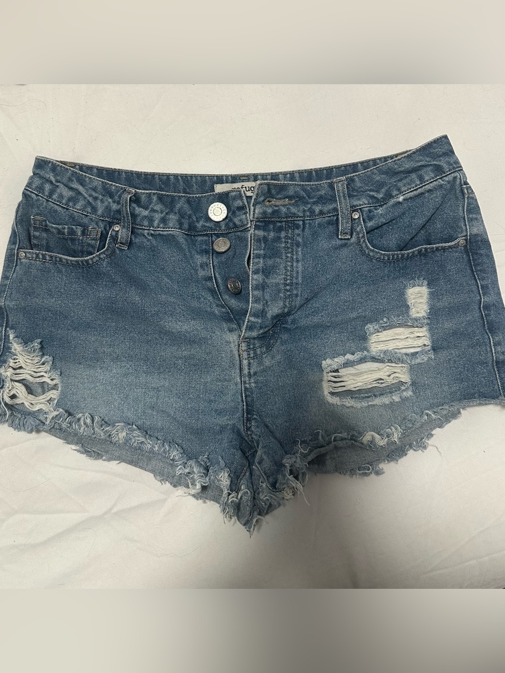 refuge Distressed Denim Short - Medium Blue
